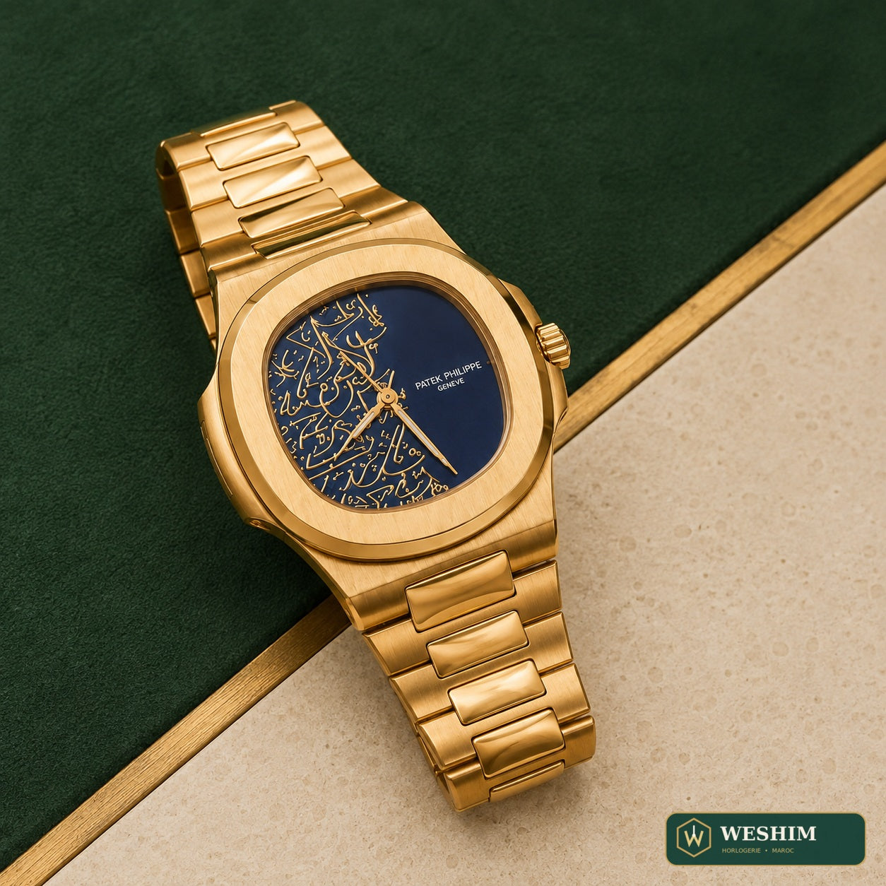 Patek Philippe Nautilus Or – Cadran bleu à calligraphie arabe (configuration custom)